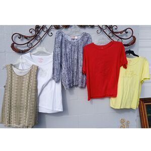 5 Coral Bay Women's 1X tops in very good condition.